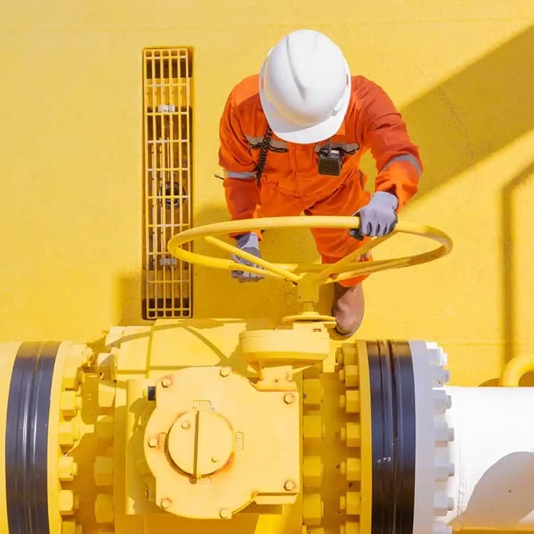 کاور تجهیزات بکار رفته در صنعت نفت (تجهیزات نفتی)